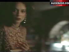 Sonia Braga Flashes Breasts – Tales From The Crypt