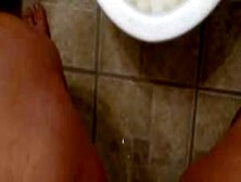 Dirty Talking Camgirl Slut Tries To Pee Into Toliet Standing Up & Fails! Pissy Mess Bathroom Floor!!