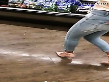 1Of 3 Sexy Gradual Movement Thighs In Heels Small Jeans Butt Milf