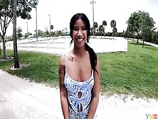 Yngr - Chicago 19 Year Old Ameena Green Blows Penis Into Outside Before Oiling Up And Fucking Rough