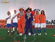 Het Vrouwen Voetbal Team Van Don En Ad