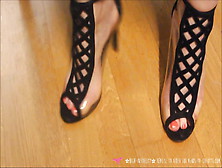 Foot Fetish - French Woman Shoes On Vends-Ta-Culotte