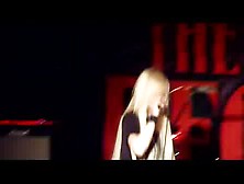 The Pretty Reckless- Seven Nation Army Live - Seat
