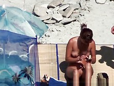 Small Boobs Woman Spied In Beach