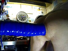 11 Anal 2024 Papy Et Le Gigantesque Dildo Bleu 420 X 100