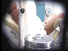 産婦人科医院　産月の診察