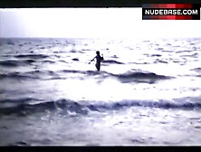 Nadia Cassini Full Naked On Beach – L' Assistente Sociale Tutta Pepe E Tutta Sale
