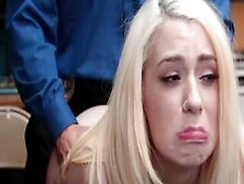 Joseline Kelly Bangs With A Cop In Front Of Dad