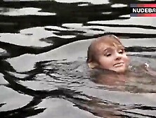Jennie Linden Nude Swimming – Women In Love