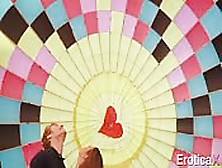 Riley Reid Em Uma Viagem Romântica De Balão