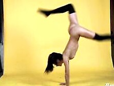 Sanya Semashko Mind Blowing Gymnastics Naked
