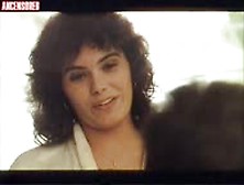 Sonia Martínez In Los Invitados (1987)