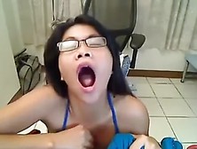My Asian Girlfriend Show Me Her Tits