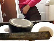 Slim Chick Bares Her Ass In Front Of A Toilet Camera