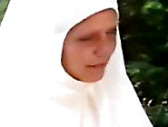 Anne Magle In Geile Nonnen