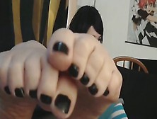 Naughty Bbw Is On The Webcam Massaging Her Beautiful Feet And Toes