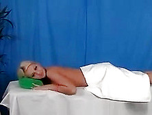 Blonde Babe Sexy Massage-Creep