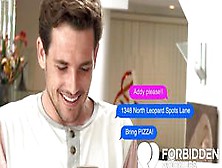 Food Delivery Turns Sexy (Tyler Nixon,  Victoria Voxxx)