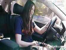 Hot Yanks Matilda Masturbating While Driving