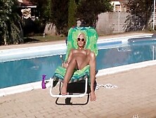 Als Goddess Oil Masturbation