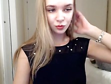 Amateur Candy I Flashing Ass On Live Webcam