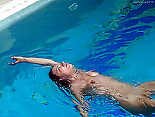 Sazan Cheharda On And Underwater Naked Swimming