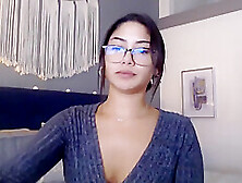 Yourgoddesslu January 03 2024 Webcam 2