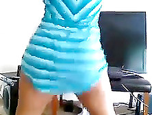 Amateur Girl Wearing A Minidress Shakes Her Butt In Front Of A Webcam