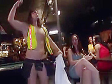 Sexy Stripper Is Letting Hawt Divas Suck His Fun Shlong
