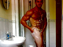 Ripped Bodybuilder Adam Charlton Shows Off In The Shower