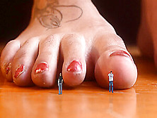 Giantess Dirty Feet