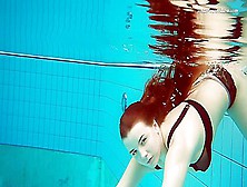 Czech Chick Vesta Enters Swimming Pool Naked