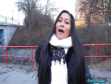 Suzie Q Is Picked Up And Fucked On The Streets Of Prague