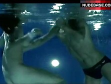 Sabine Timoteo Nude Underwater – In Den Tag Hinein