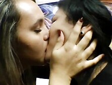 Paola And Cauanny Love To Kiss - Hot Brazilian Girls