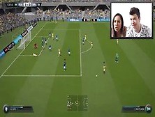 Mulher Melão Fica Peladinha Jogando Fifa Com Youtuber Brasileiro