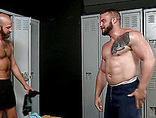 Big Muscled Gay Dudes Pound Each Other Hardcore After A Workout
