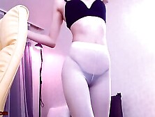 Amazing Korean Camgirl Shows Her Sexy Body