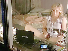 Glassed Blonde Finger Fucks Her Snatch For Webcam
