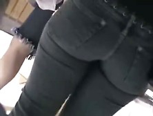 Perfect Round Ass Cadres In This Voyeur Video Bitch