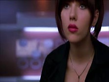 Scarlett Johansson Sexy No Cinema