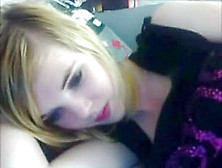 Blonde Teen Webcam Play Time