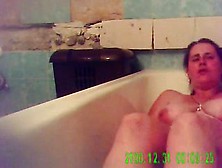 Orgasm Of My Mom In Bath Tube