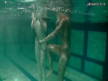 Sexy Underwater Acrobatics Lesbian Irina Barna