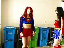 Superheroine Pantsing