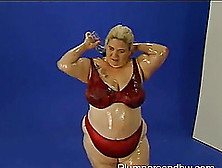 Oiled Chubby Drilled Lovely Using Big Toy While She Moans
