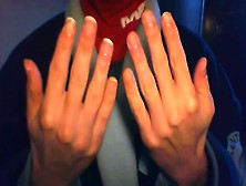Female Hand Fetish Webcam 04 Mars 2017