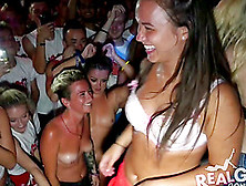Topless Dancing Amateur Girls At A Spring Break Bar