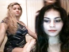 Lovelyalla00 Private Record On 09/01/14 08:07 From Chaturbate