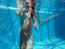Underwater Russian Pornstar Jessica Lincoln